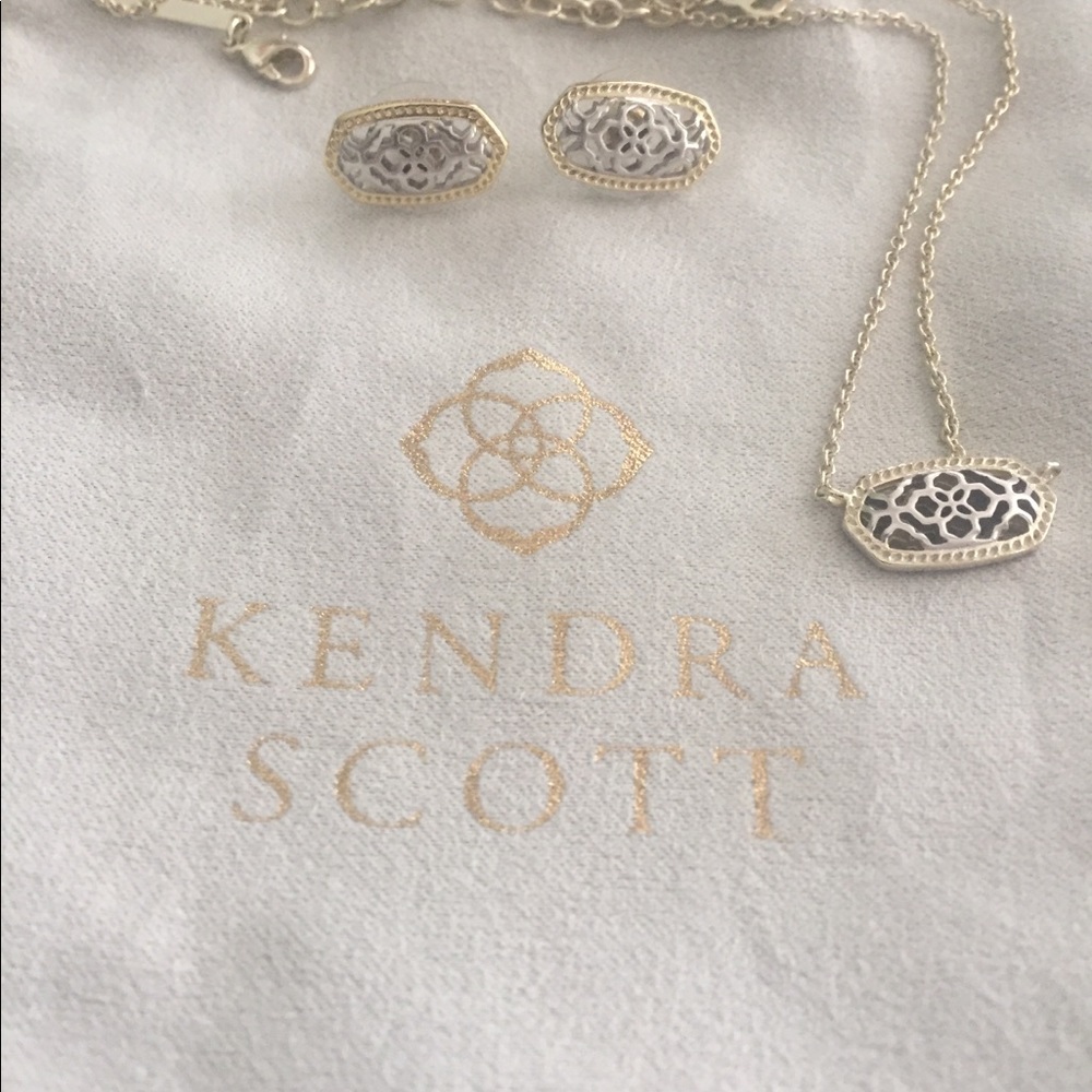 Kendra Scott earrings and necklace